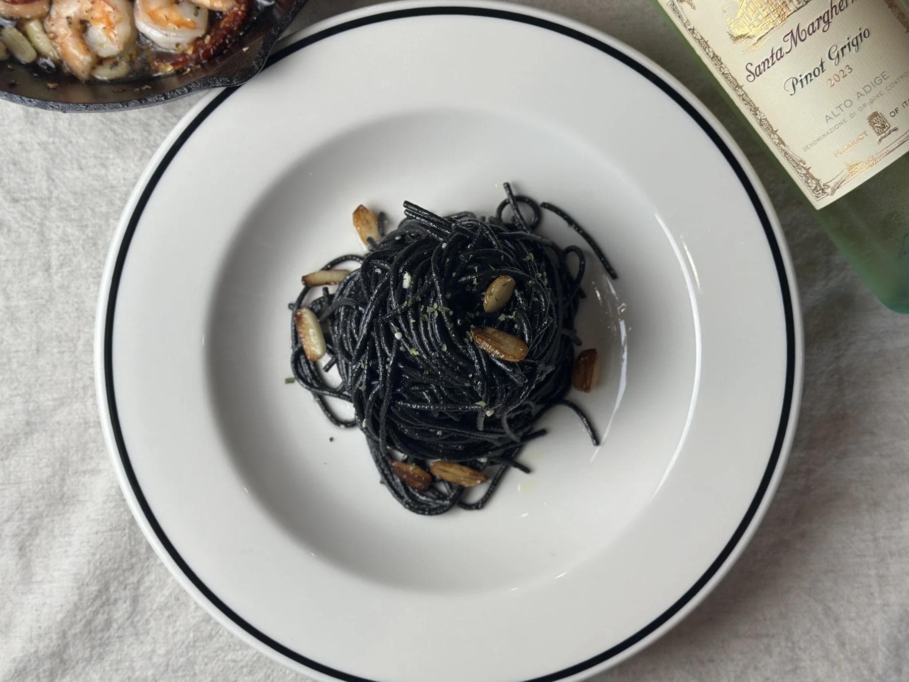 Squid Ink Aglio e Olio Recipe - Simple Garlic and Olive Oil Pasta