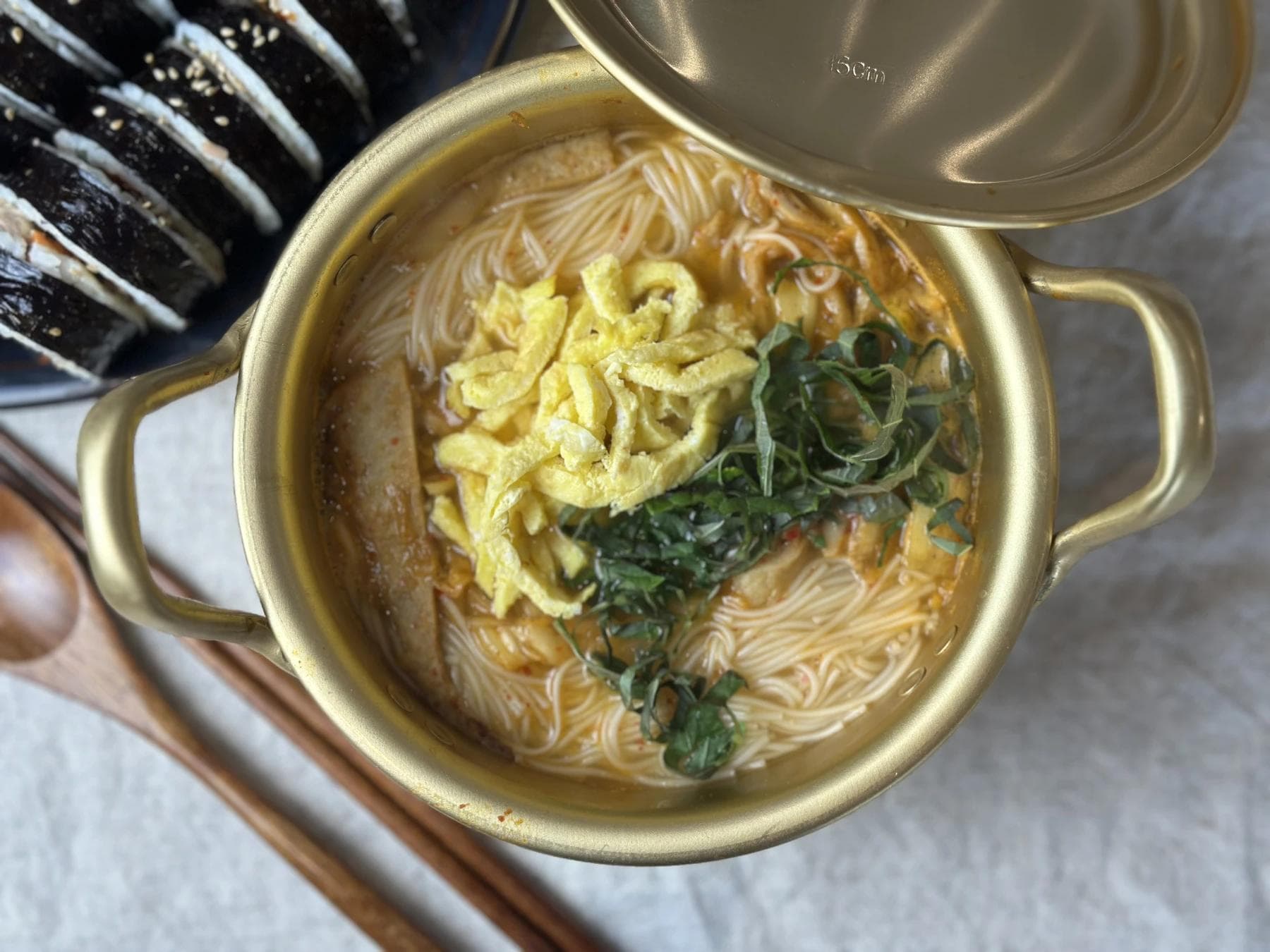 Kimchi Janchi Guksu